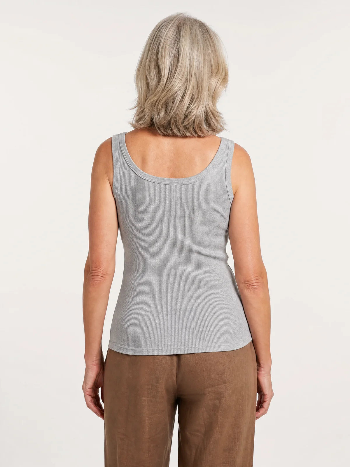 Smooth back with no bra band