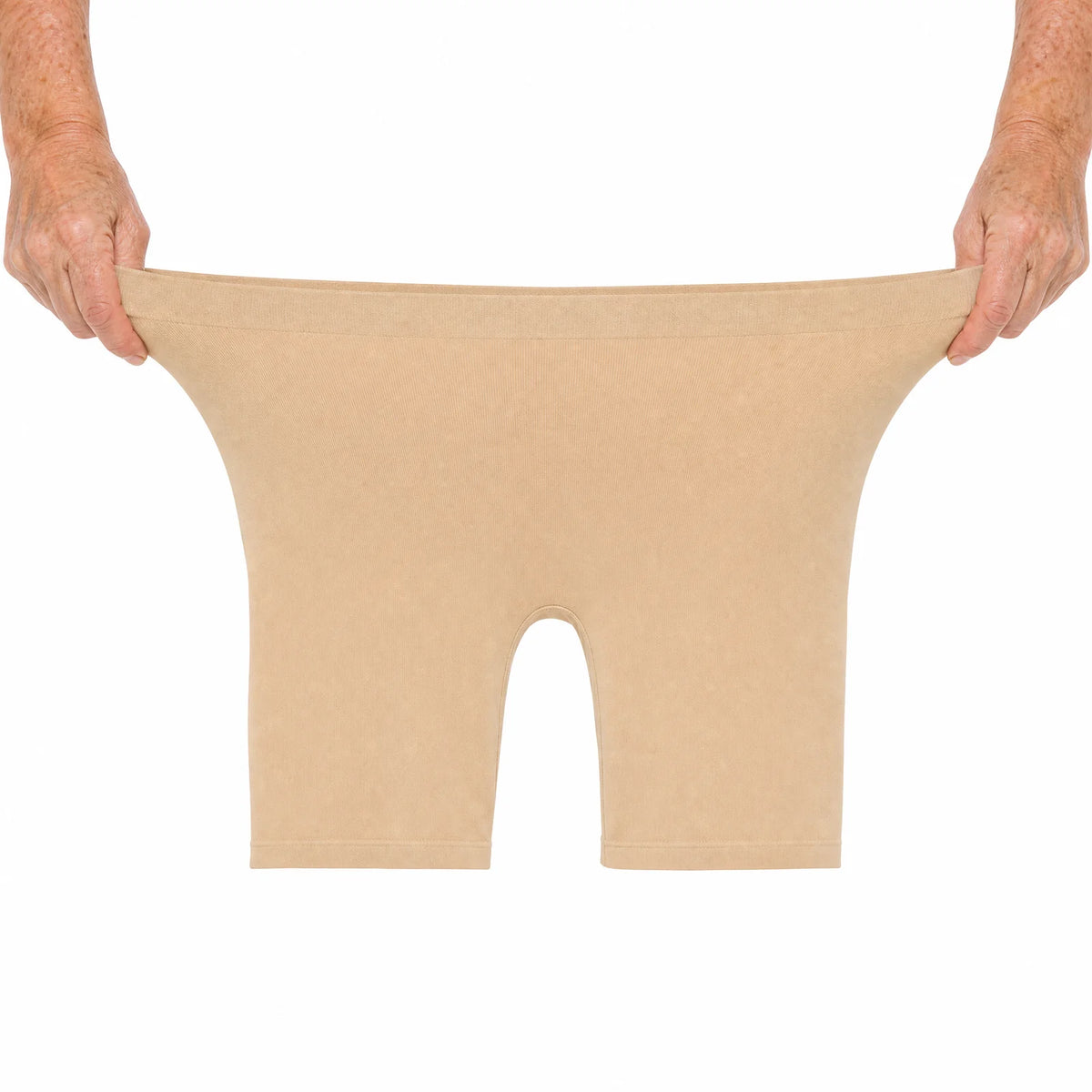 How far the waistband stretches